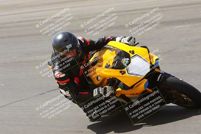 media/Apr-10-2022-SoCal Trackdays (Sun) [[f104b12566]]/Bowl (11am)/